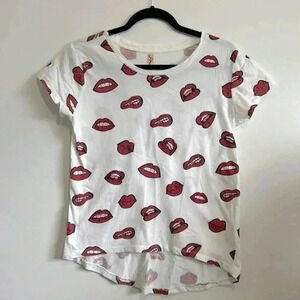 Korea Style White T- shirts with red  rhinestones Lips size S